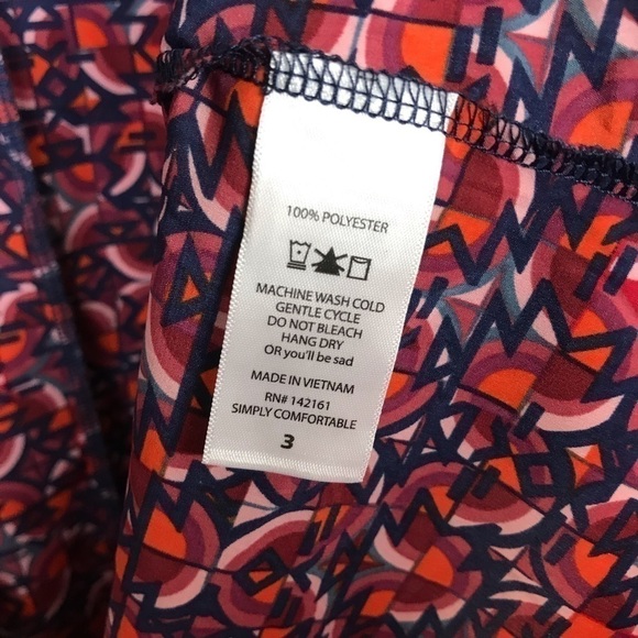 Lularoe Bianka Red Geometric Kimono Cardigan 3 - Picture 6 of 6